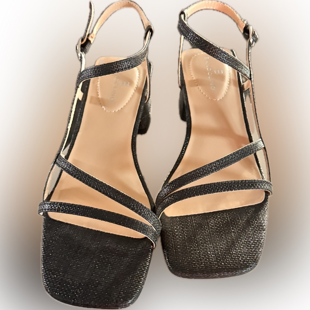 BANDOLINO Elegant Textured Black Strappy Sandal Medium Low Heel Comfort New Sz 7 - Picture 2 of 6